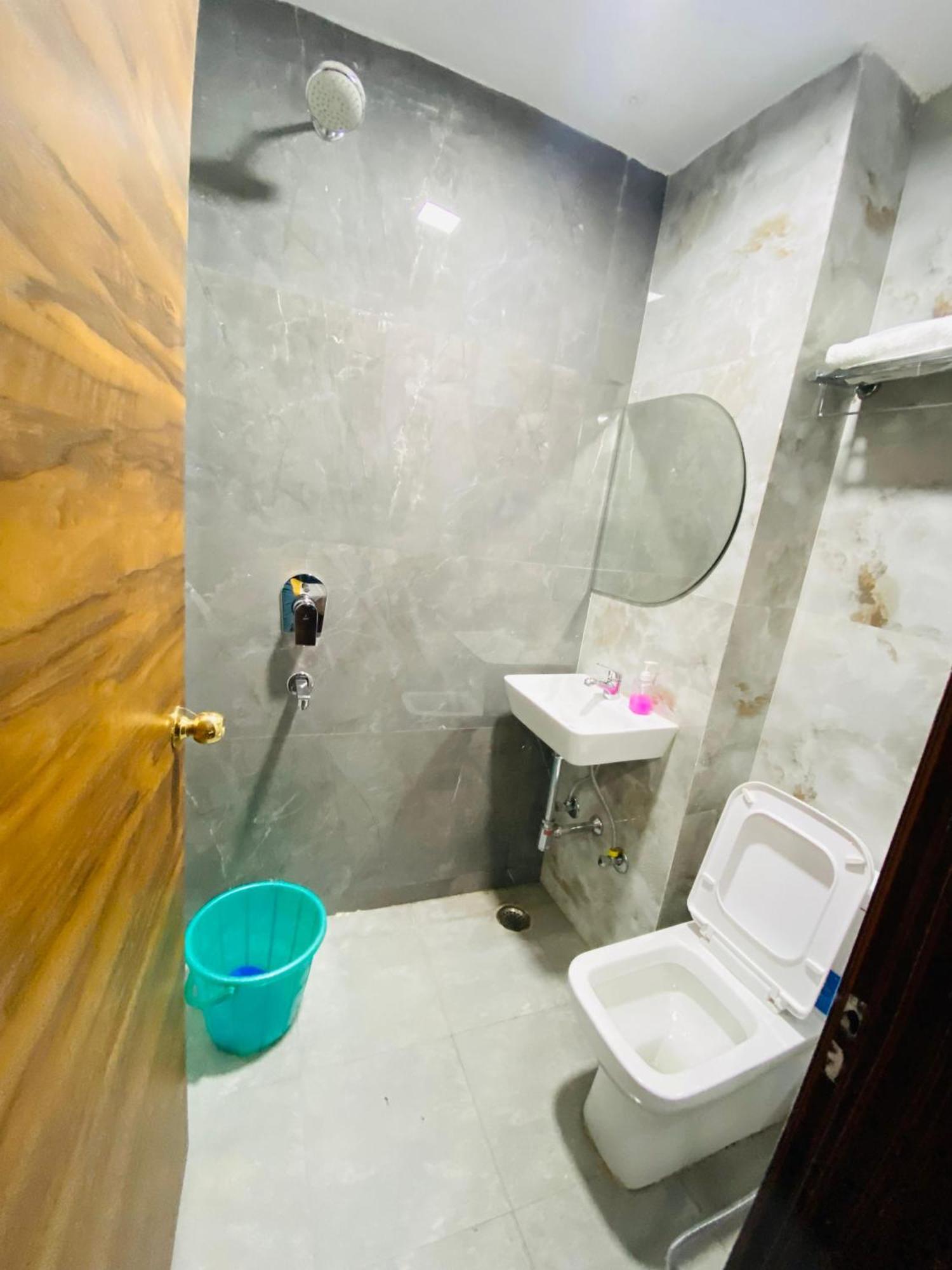 Bed & Breakfast Surya International New Delhi