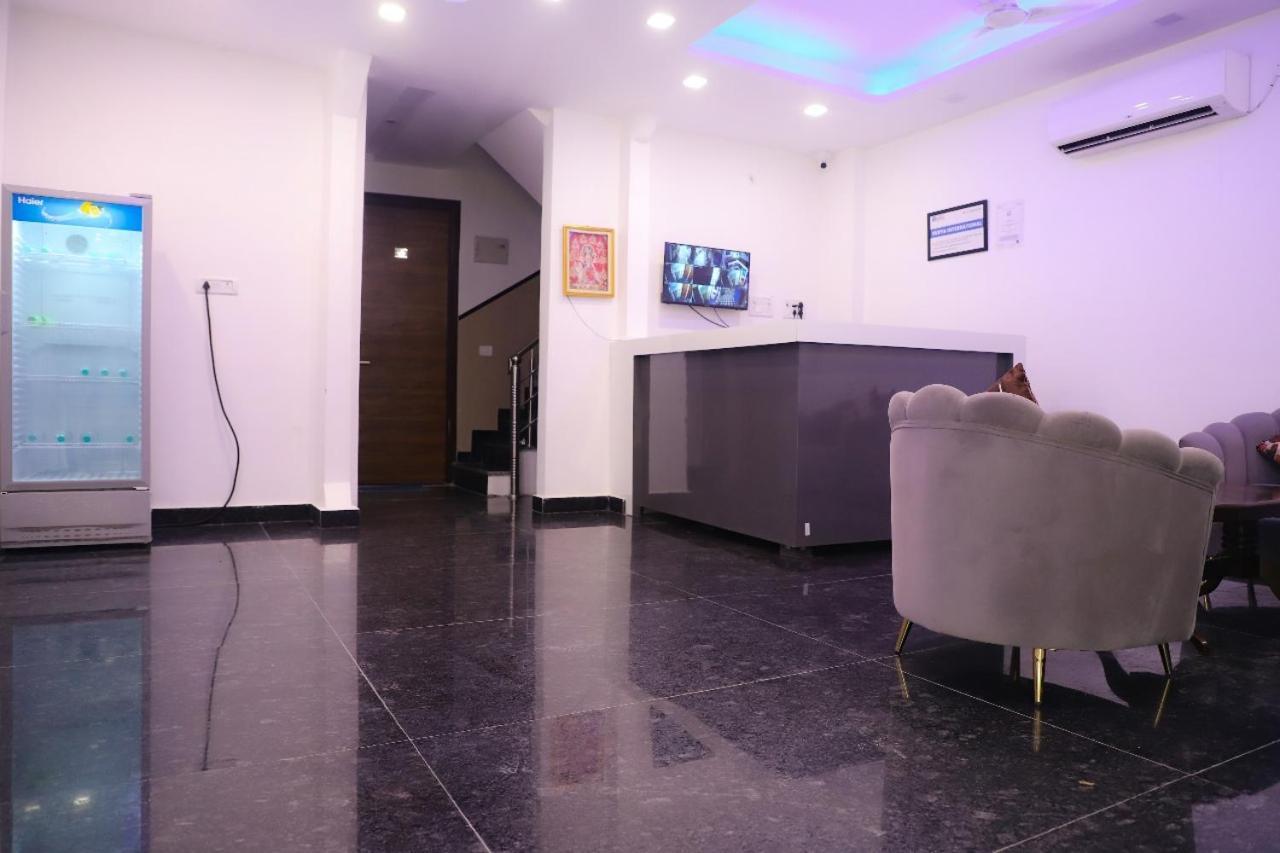 Surya International Bed & Breakfast New Delhi