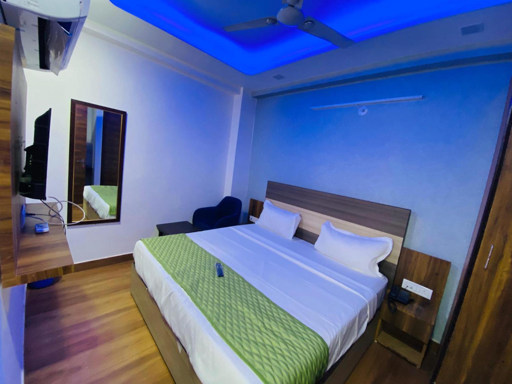 Surya International Bed & Breakfast New Delhi