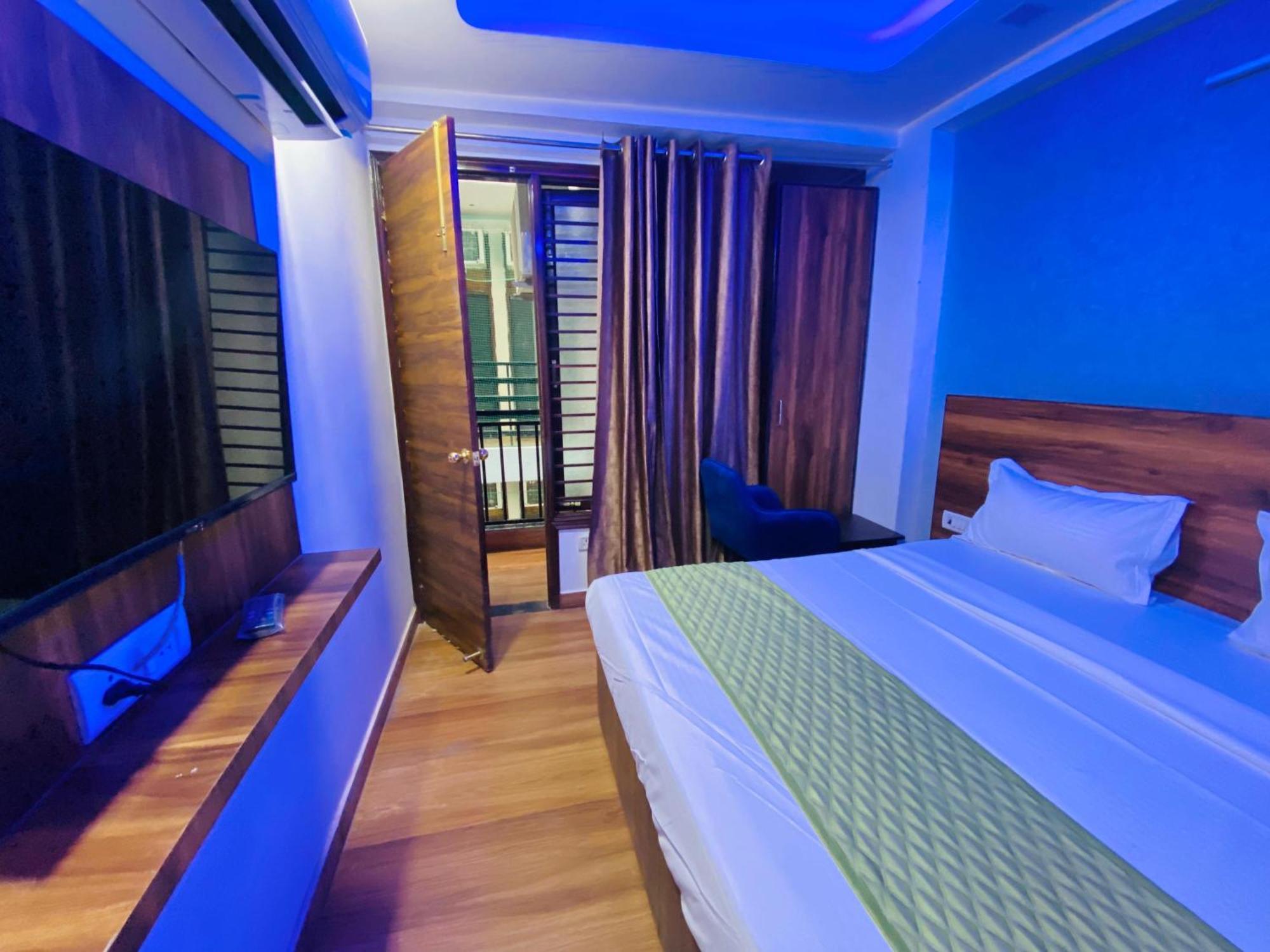 Bed & Breakfast Surya International 3*